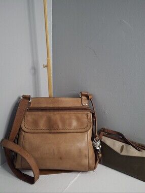 Fossil Vintage Leather Crossbody + Thacker Wallet Set